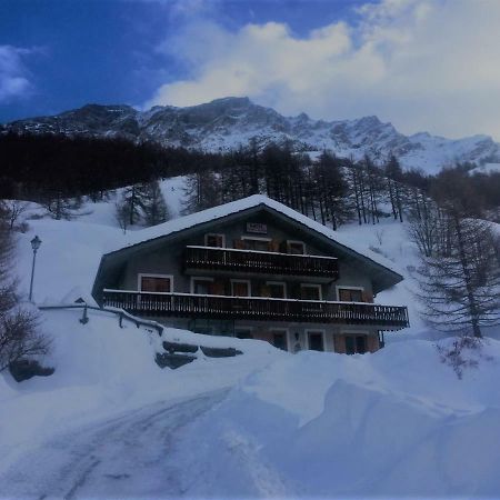 Maison Des Myrtilles Hotel Valgrisenche Buitenkant foto