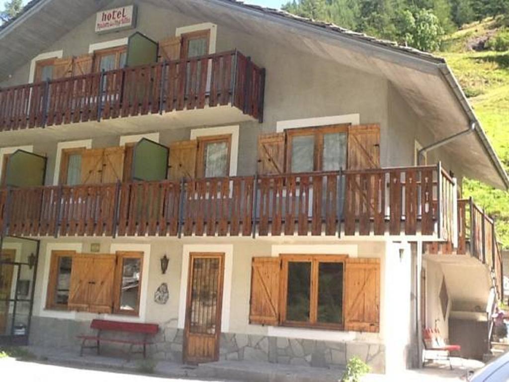 Maison Des Myrtilles Hotel Valgrisenche Buitenkant foto