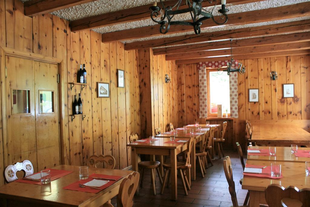 Maison Des Myrtilles Hotel Valgrisenche Buitenkant foto